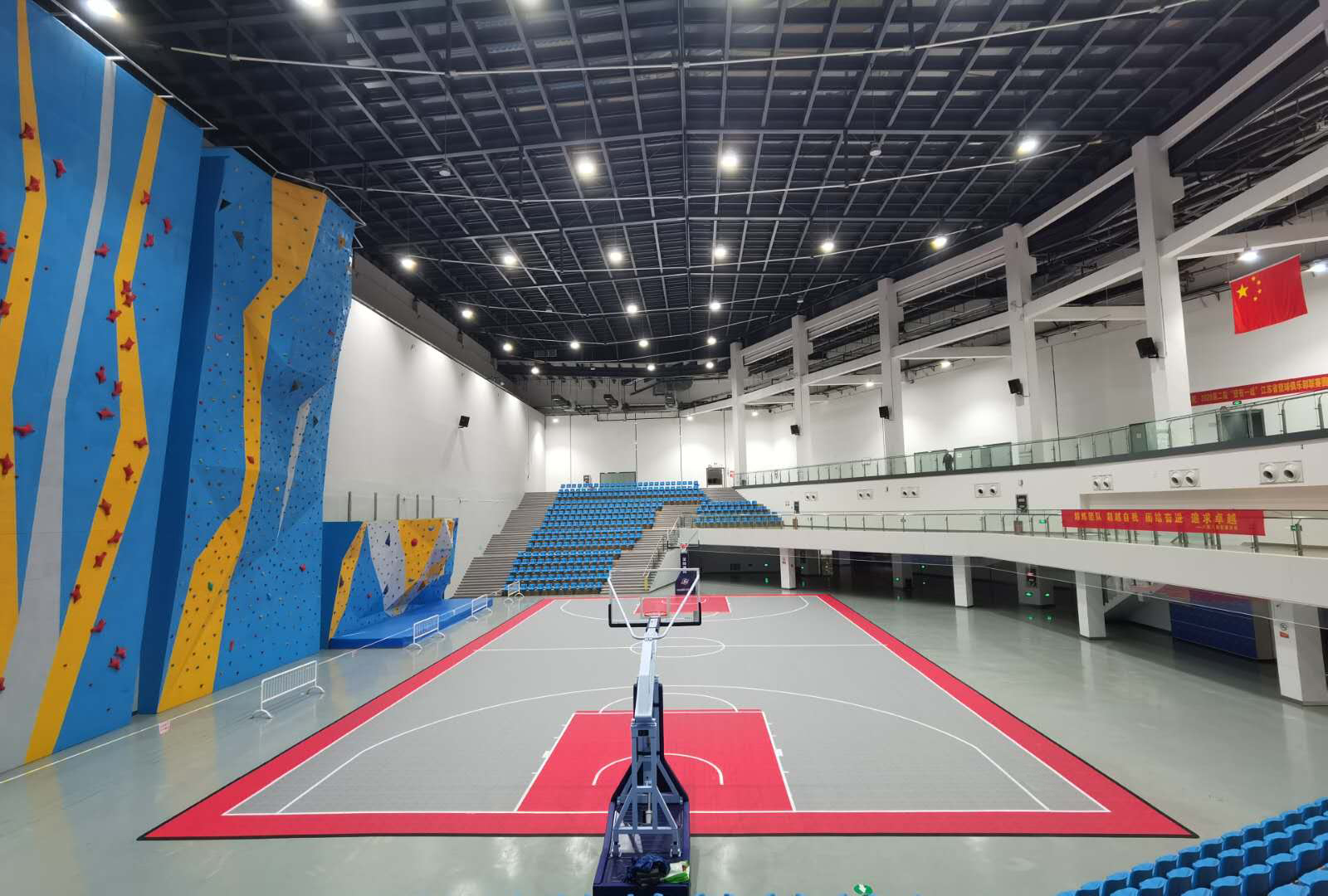 揚(yáng)州南部體育公園籃球場(chǎng)